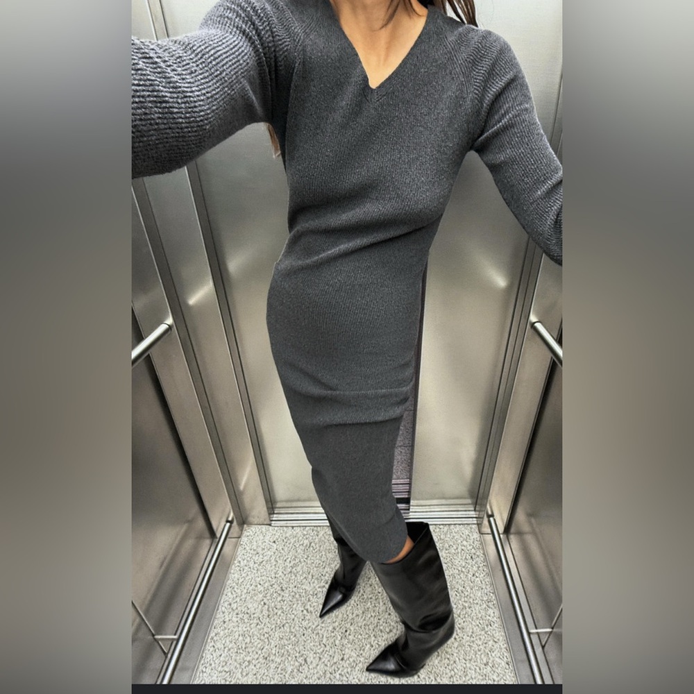 Zara V-Neck Midi Dress. NWT